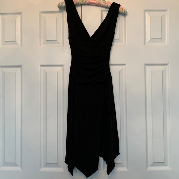 Everyone should have a little black dress - Picture 1 of 13